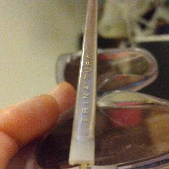 Trina Turk sunglasses - Picture 2 of 4